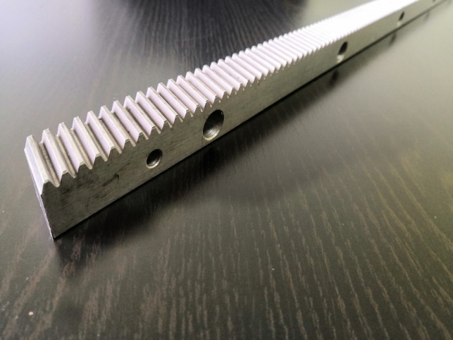 Зубчатая рейка косозубая 20x20 мм. м1.5 - комплектующие к чпу SteepLine